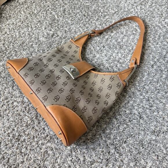 Y2K Vintage Dooney & Bourke Signature Crescent Shoulder Bag Hobo L806 Brown VTG - Picture 2 of 15